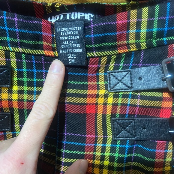 Hot Topic Rainbow Plaid Mini Skirt 🌈❤️✨ - Picture 3 of 3